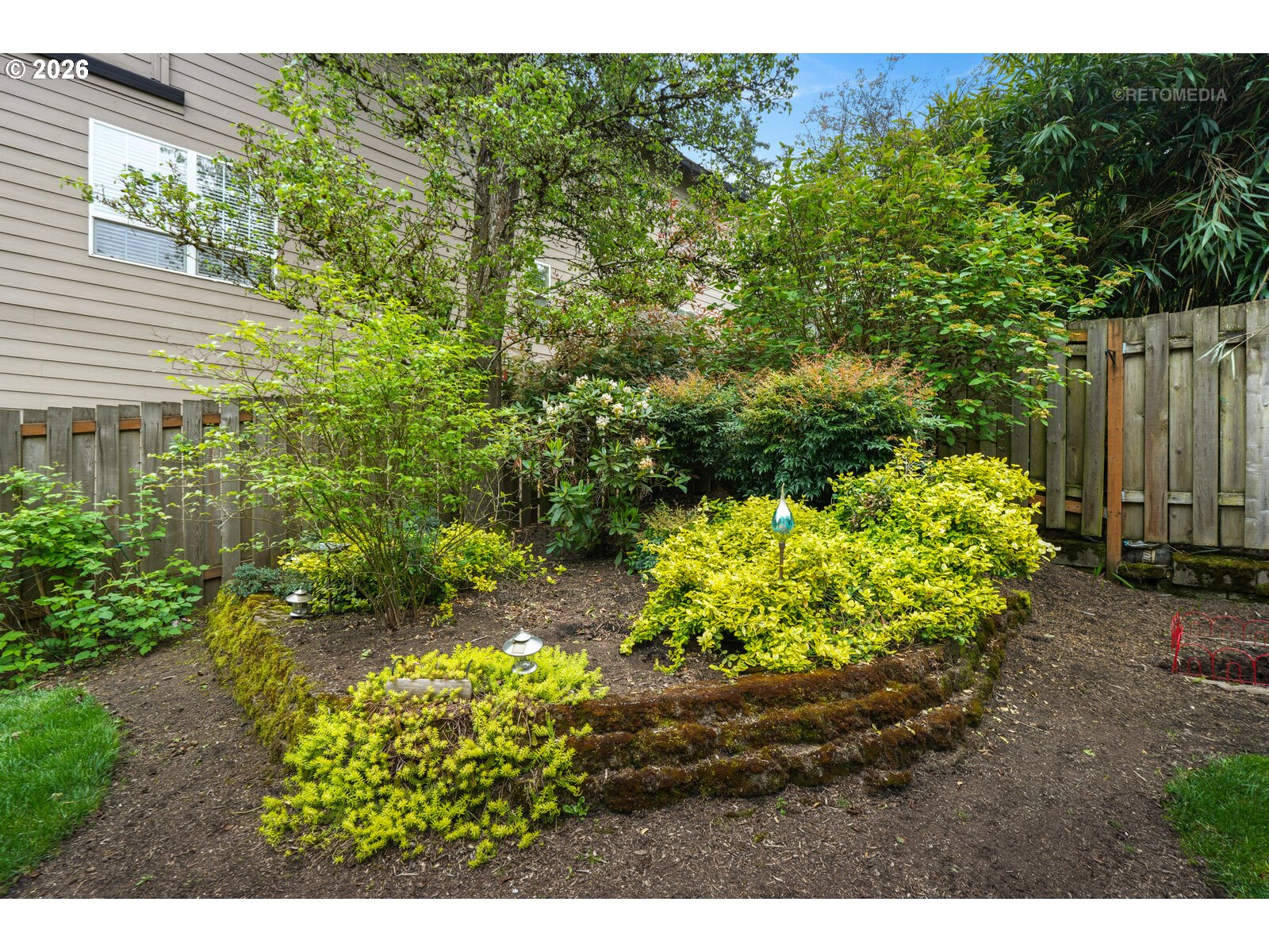 9606 Southwest 54th Avenue Portland, OR 97219 - Photo 33 of 39