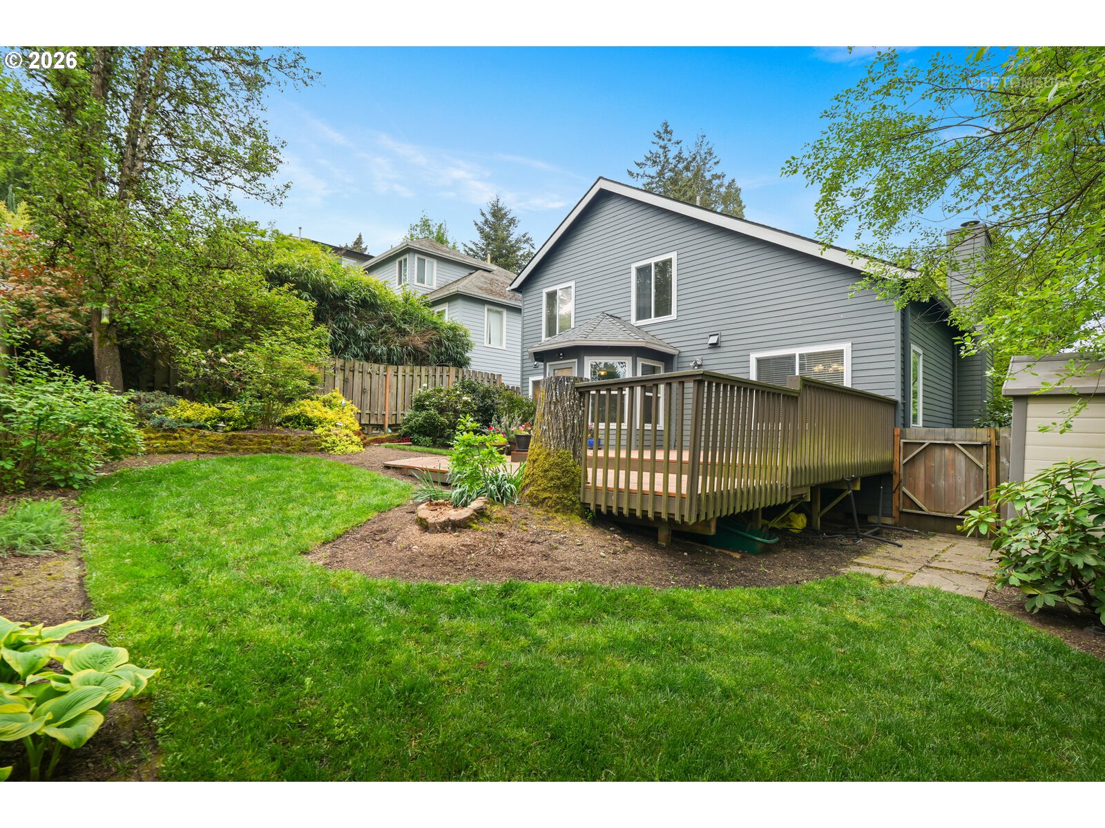 9606 Southwest 54th Avenue Portland, OR 97219 - Photo 36 of 39
