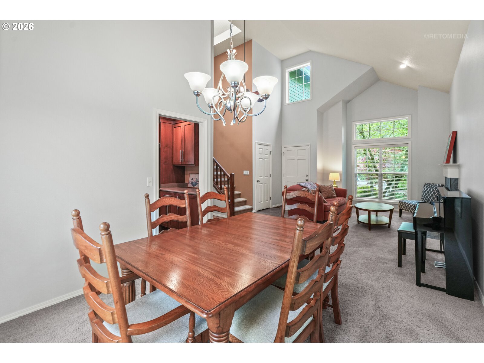 9606 Southwest 54th Avenue Portland, OR 97219 - Photo 8 of 39