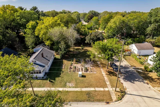 $5,000 | 324 North Day Avenue, Rockford, IL 61101