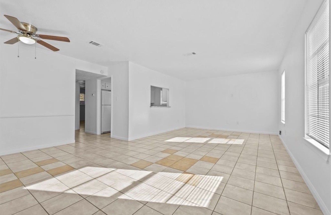3428 Lantern Lane Baytown, TX 77521 - Photo 2 of 10 All tile floors!