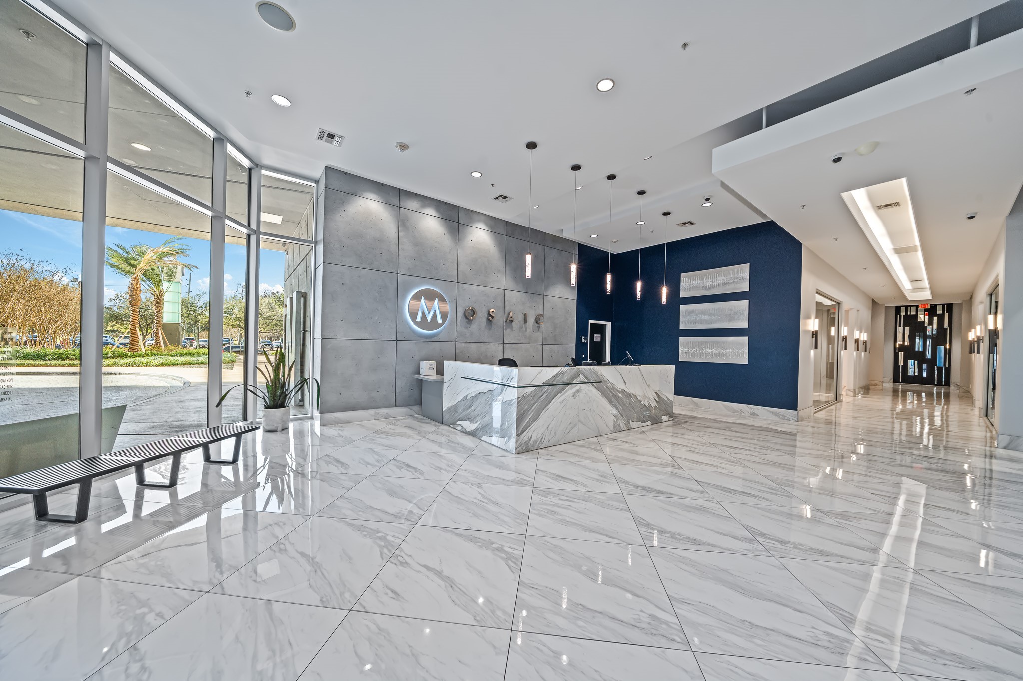5925 Almeda Road, Unit 11406 Houston, TX 77004 - Photo 20 of 26 a view of a hallway with furniture
