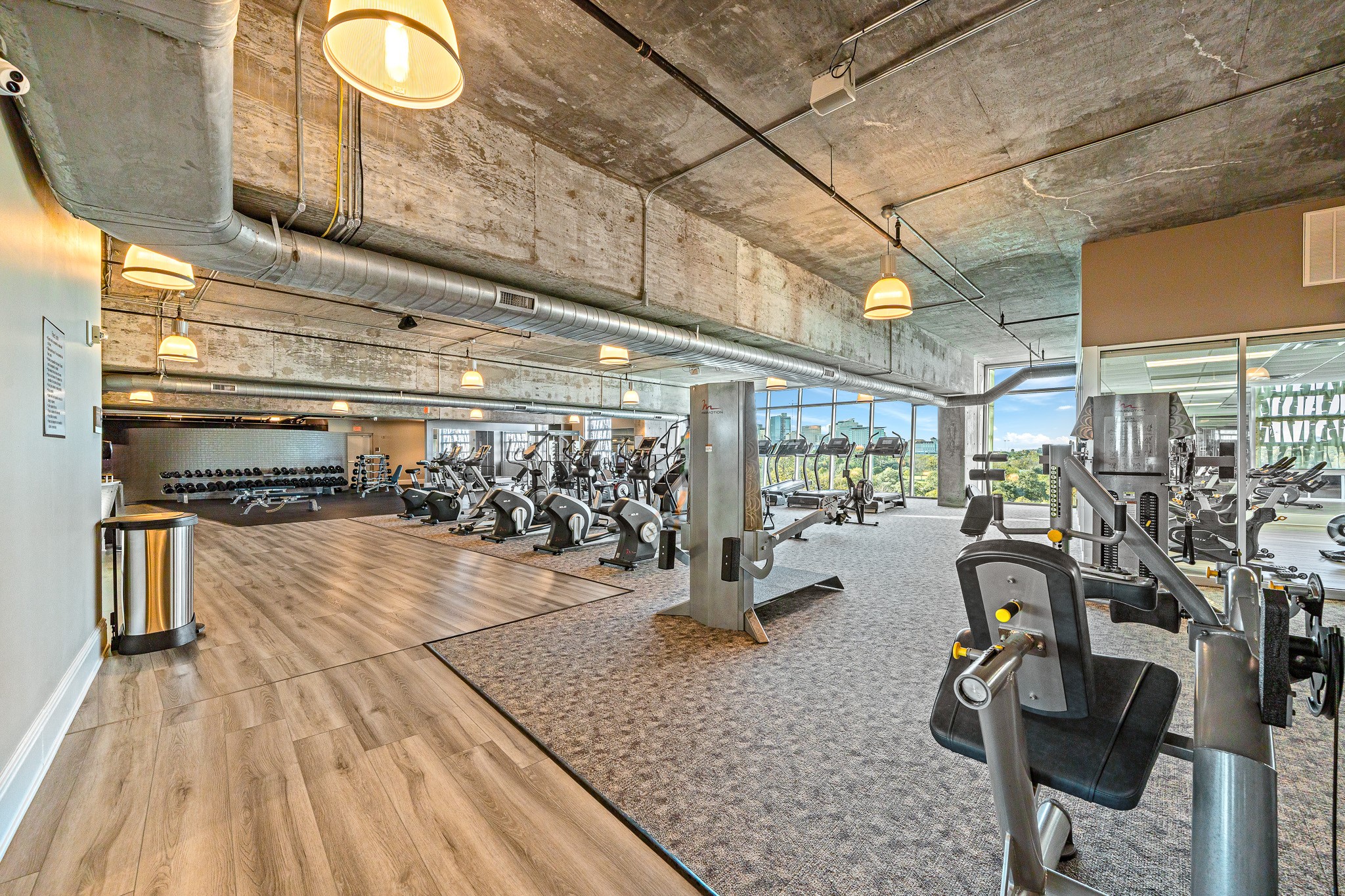 5925 Almeda Road, Unit 11406 Houston, TX 77004 - Photo 23 of 26 a gym with lots of gym equipment