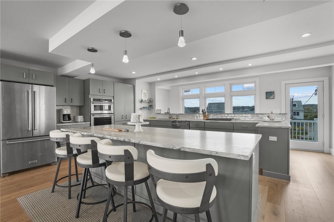 439 Atlantic Avenue Westerly, RI 02891 - Photo 12 of 50