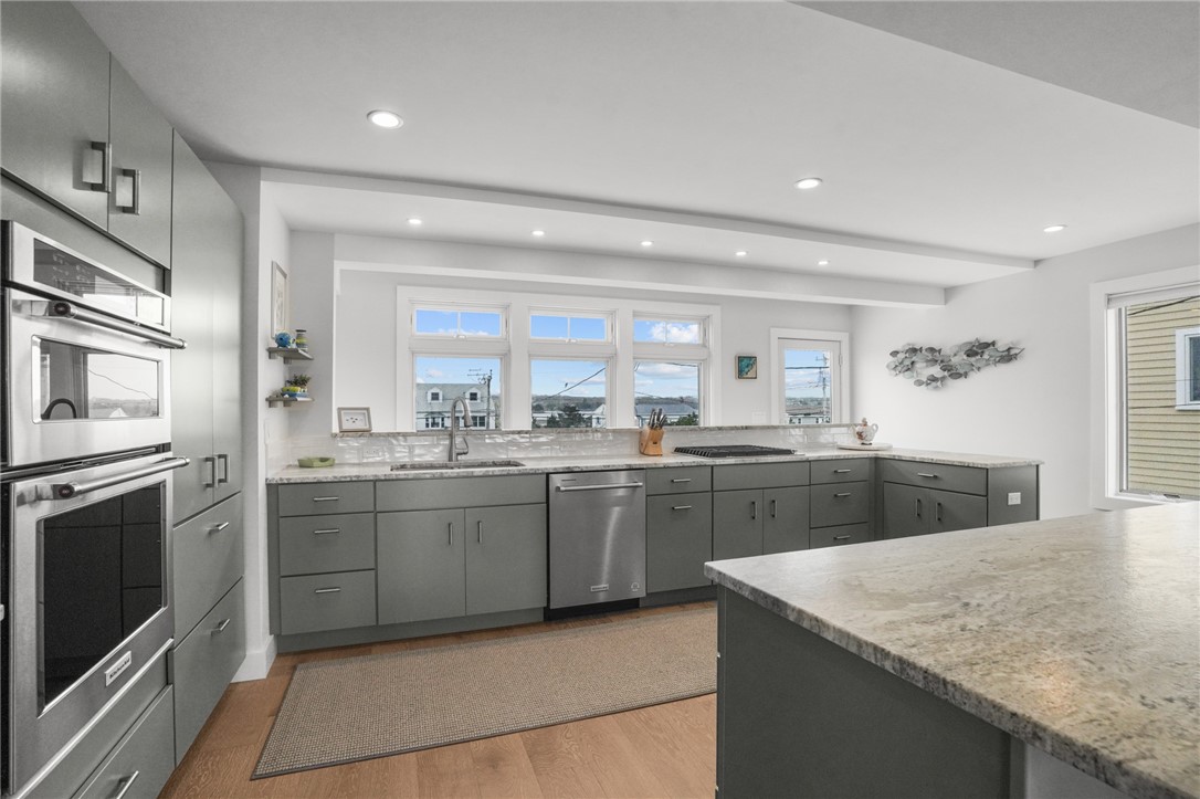 439 Atlantic Avenue Westerly, RI 02891 - Photo 14 of 50