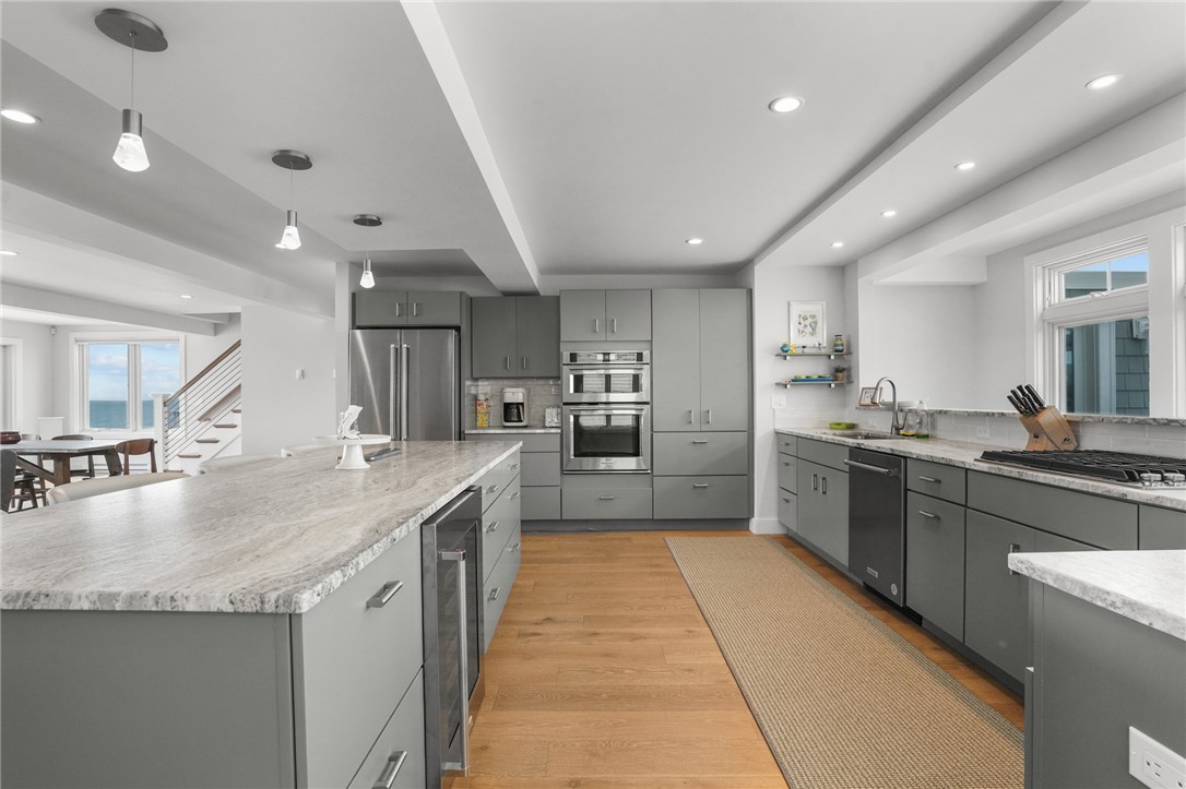 439 Atlantic Avenue Westerly, RI 02891 - Photo 15 of 50