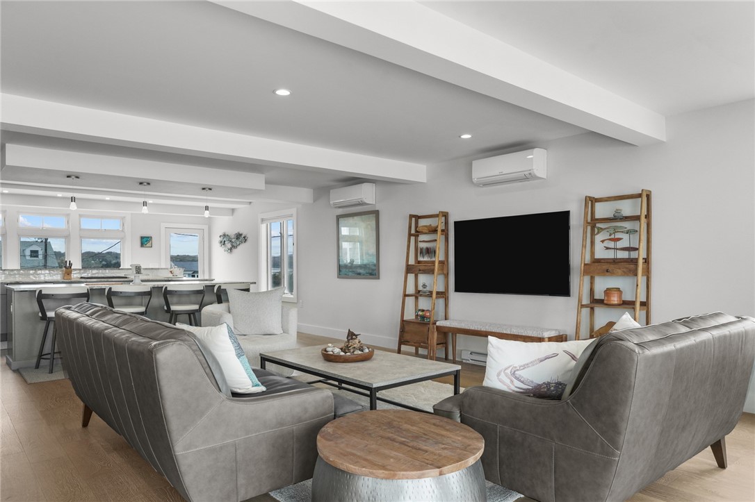 439 Atlantic Avenue Westerly, RI 02891 - Photo 21 of 50