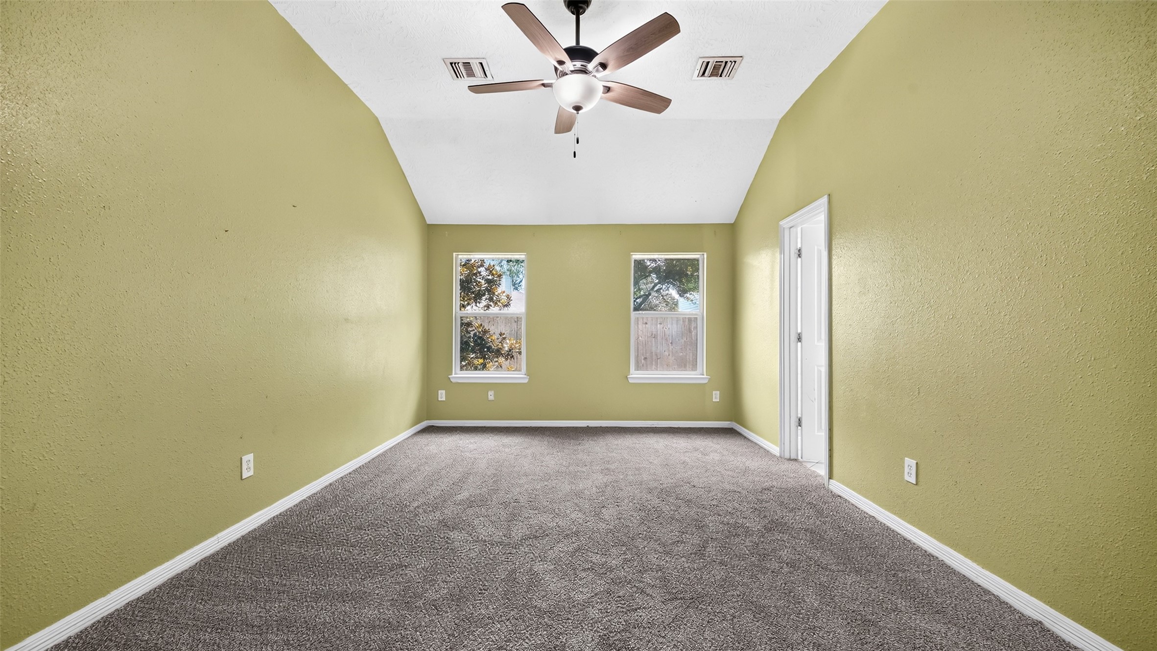24019 Surreygate Drive Spring, TX 77373 - Photo 14 of 37 Primary Bedroom