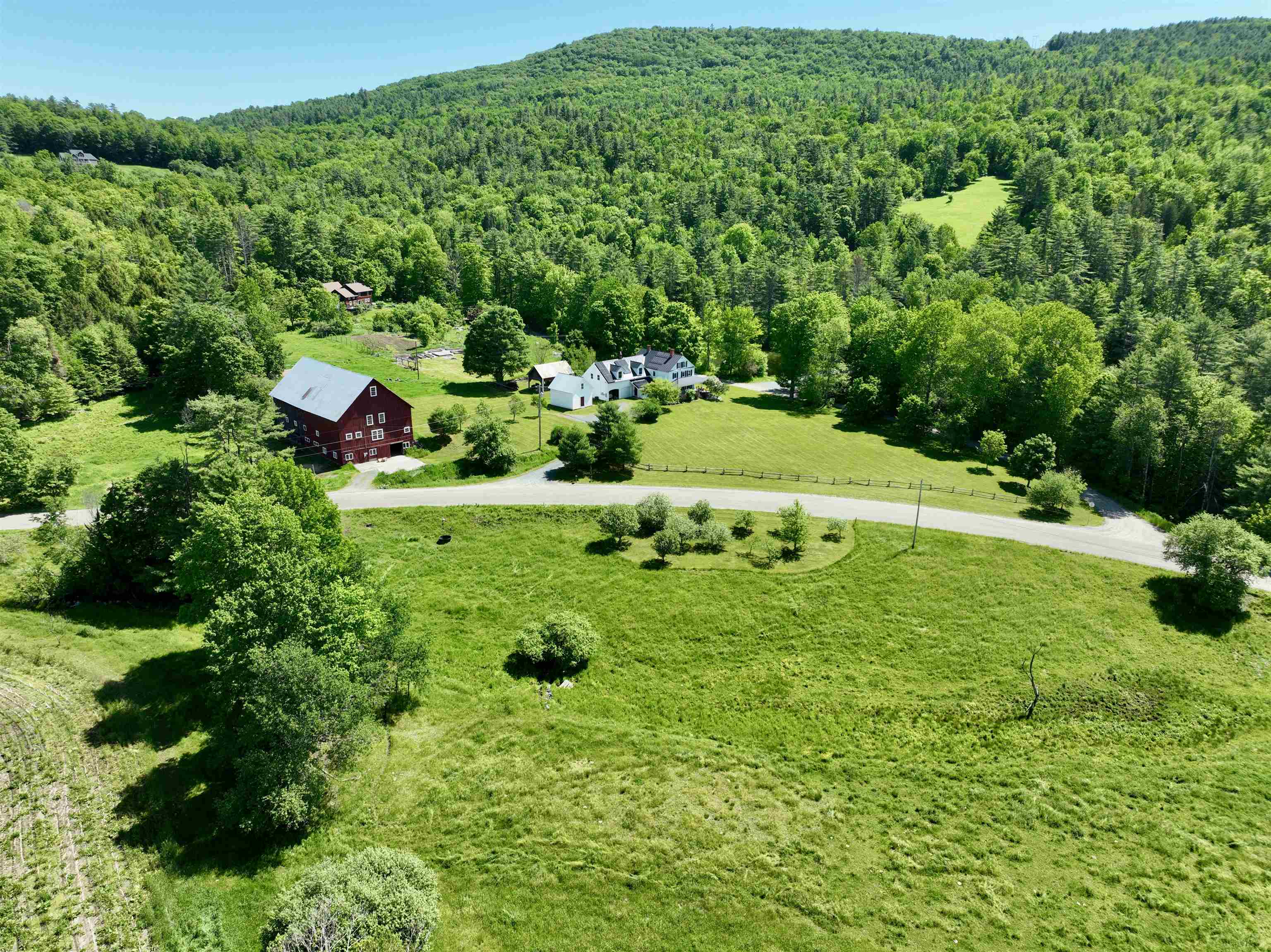 3517 Duck Pond Road Waterford, VT 05819 - Photo 11 of 60