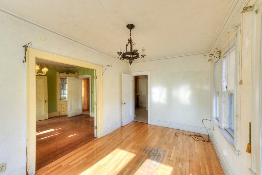 24 Hadwen Road Worcester, MA 01602 - Photo 21 of 42