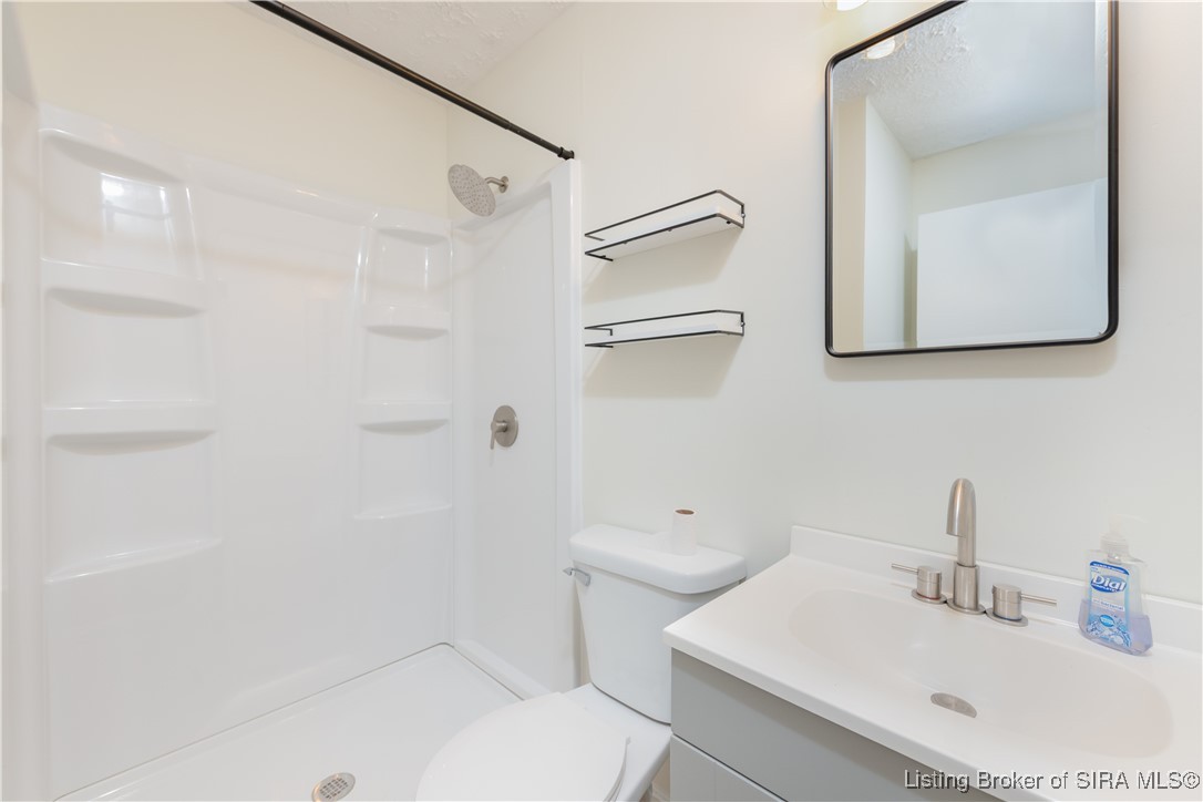 808 Locust Street Salem, IN 47167 - Photo 12 of 24