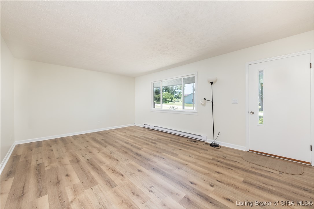 808 Locust Street Salem, IN 47167 - Photo 5 of 24