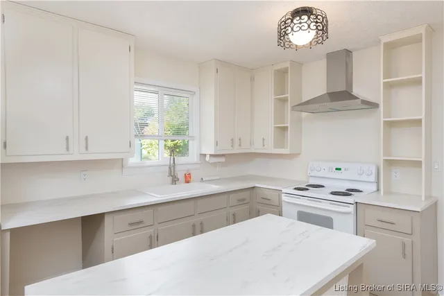 $219,000 | 808 Locust Street, Salem, IN 47167