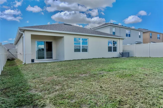 $2,200 | 2025 Doe Run Drive, Davenport, FL 33837