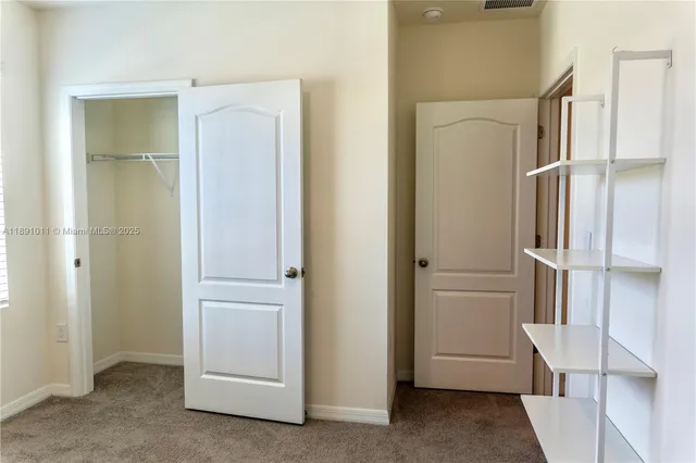 $2,200 | 2025 Doe Run Drive, Davenport, FL 33837