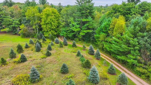 $469,000 | N9314 Pleasant Hill Road, Iola, WI 54945