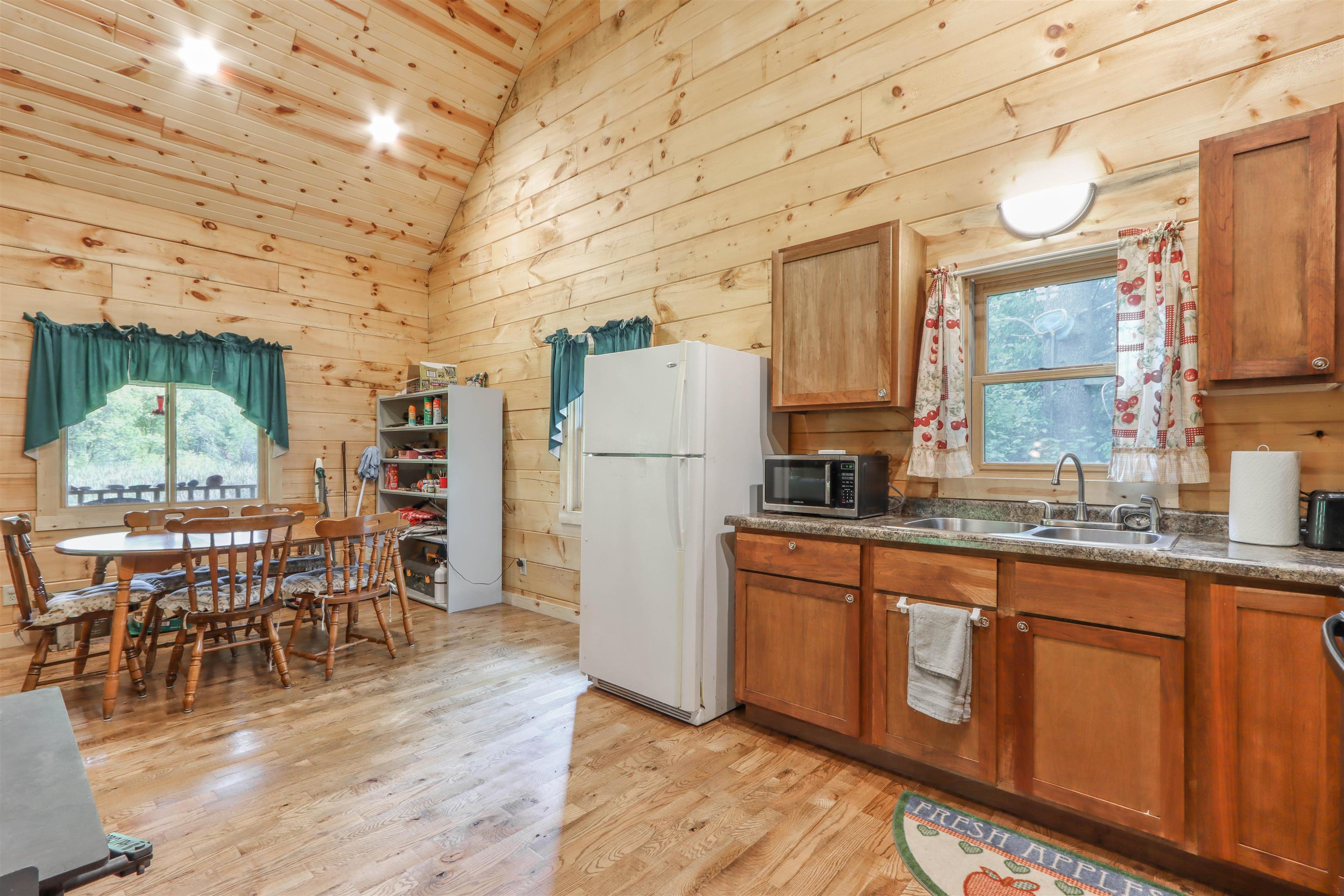 N9314 Pleasant Hill Road Iola, WI 54945 - Photo 17 of 49