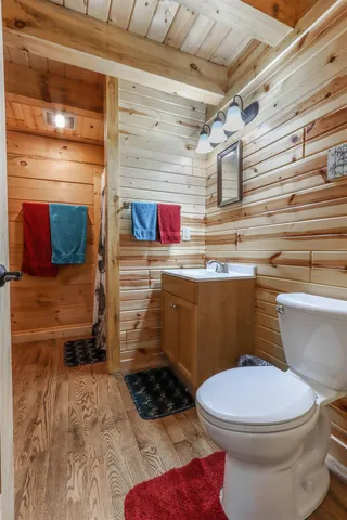 $469,000 | N9314 Pleasant Hill Road, Iola, WI 54945