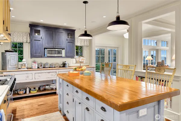 $4,100,000 | 406 Galer Street, Seattle, WA 98109