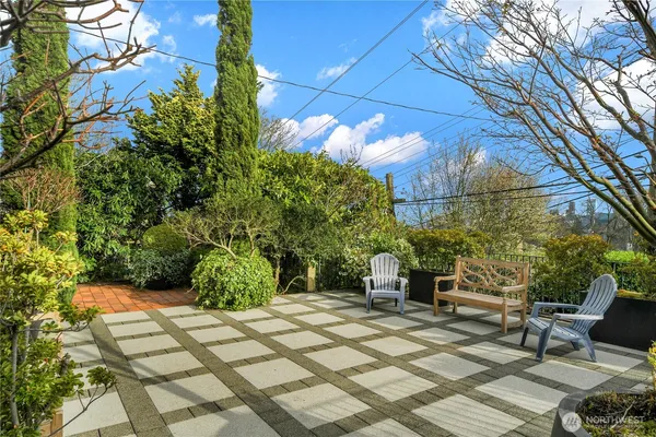 $4,100,000 | 406 Galer Street, Seattle, WA 98109