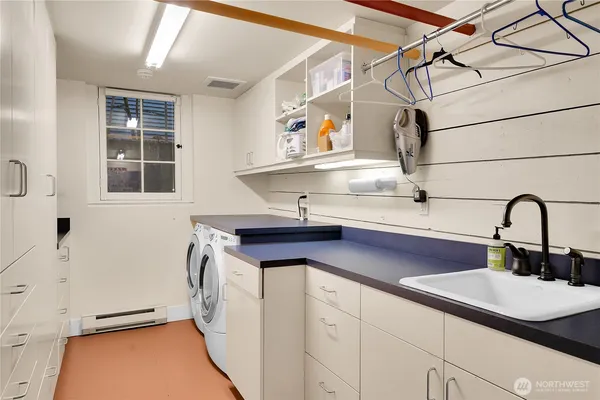 $4,100,000 | 406 Galer Street, Seattle, WA 98109