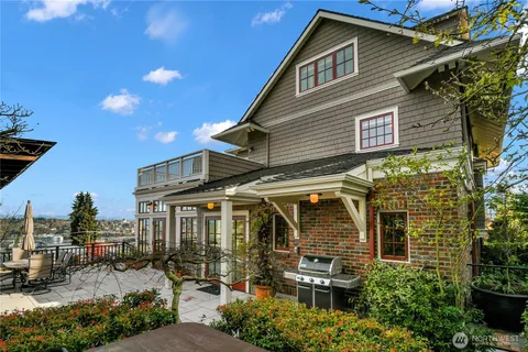 $4,100,000 | 406 Galer Street, Seattle, WA 98109