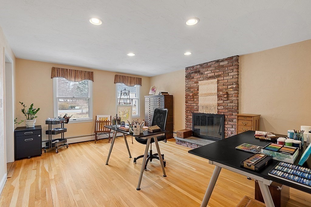 71 Old Farm Road North Andover, MA 01845 - Photo 18 of 42 Gallery Image 18