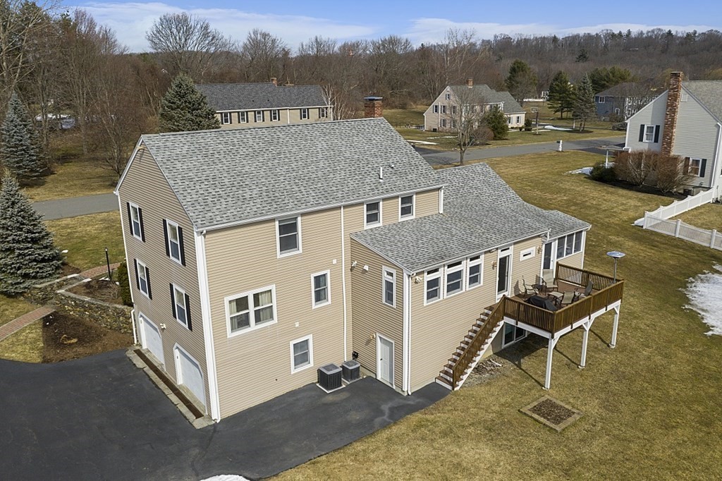 71 Old Farm Road North Andover, MA 01845 - Photo 33 of 42 Gallery Image 33