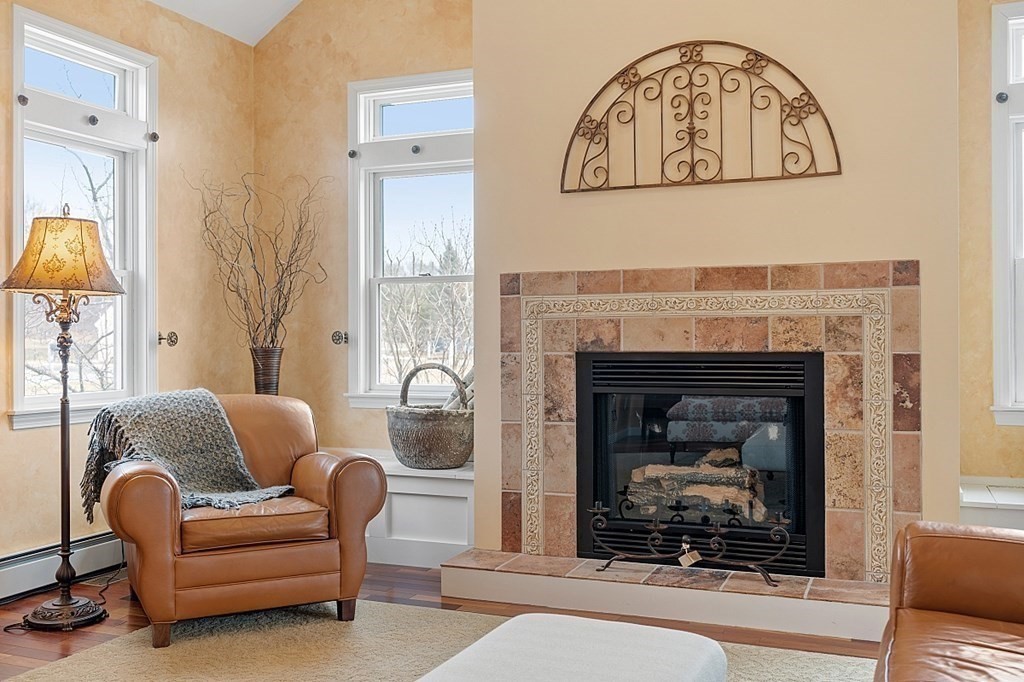 71 Old Farm Road North Andover, MA 01845 - Photo 8 of 42 Gallery Image 8
