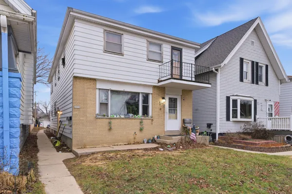 $359,900 | 2033 South 77th Street, West Allis, WI 53219