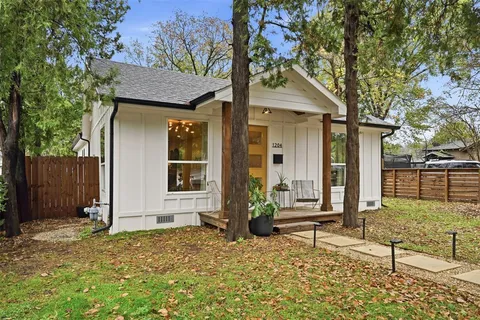$373,000 | 1204 South Waverly Drive, Dallas, TX 75208