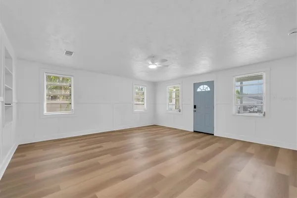 $559,900 | 358 Boca Ciega Drive, Madeira Beach, FL 33708