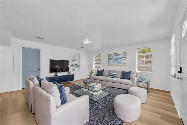 $559,900 | 358 Boca Ciega Drive, Madeira Beach, FL 33708