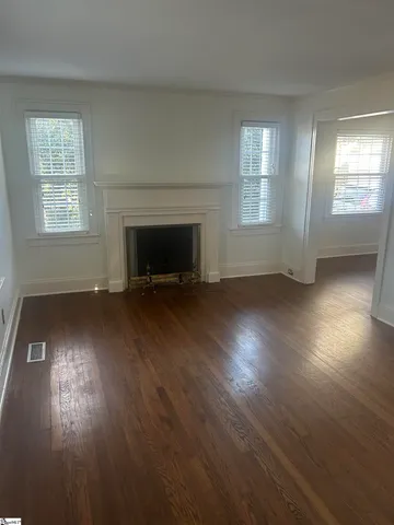 $1,950 | 9 East Mountainview Avenue, Greenville, SC 29609