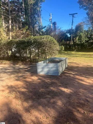 $1,950 | 9 East Mountainview Avenue, Greenville, SC 29609