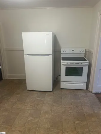 $1,750 | 9 East Mountainview Avenue, Greenville, SC 29609