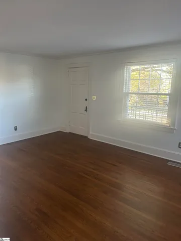 $1,950 | 9 East Mountainview Avenue, Greenville, SC 29609