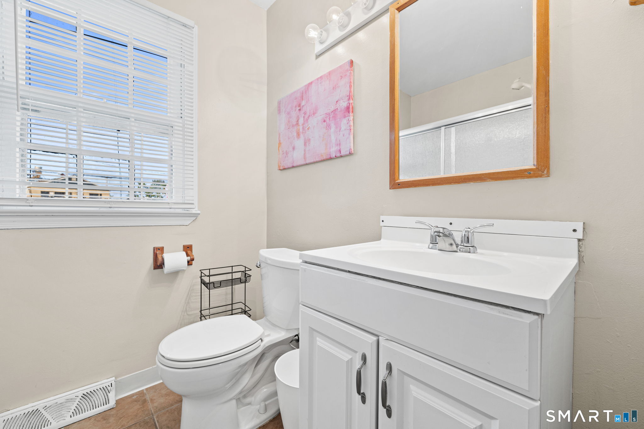 116 College Place Fairfield, CT 06824 - Photo 13 of 26 1st Floor