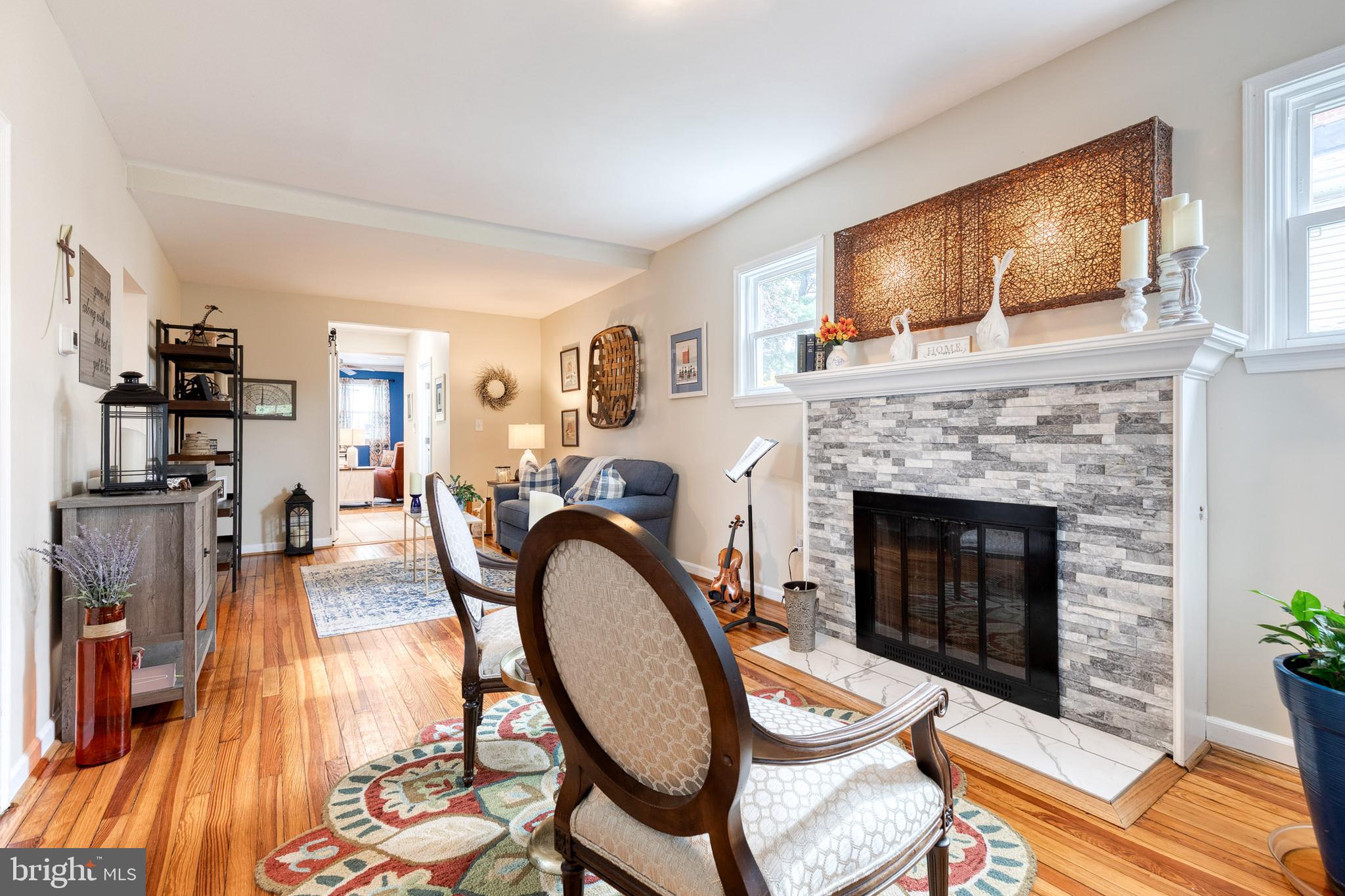 222 Warren Road Cockeysville, MD 21030 - Photo 3 of 49