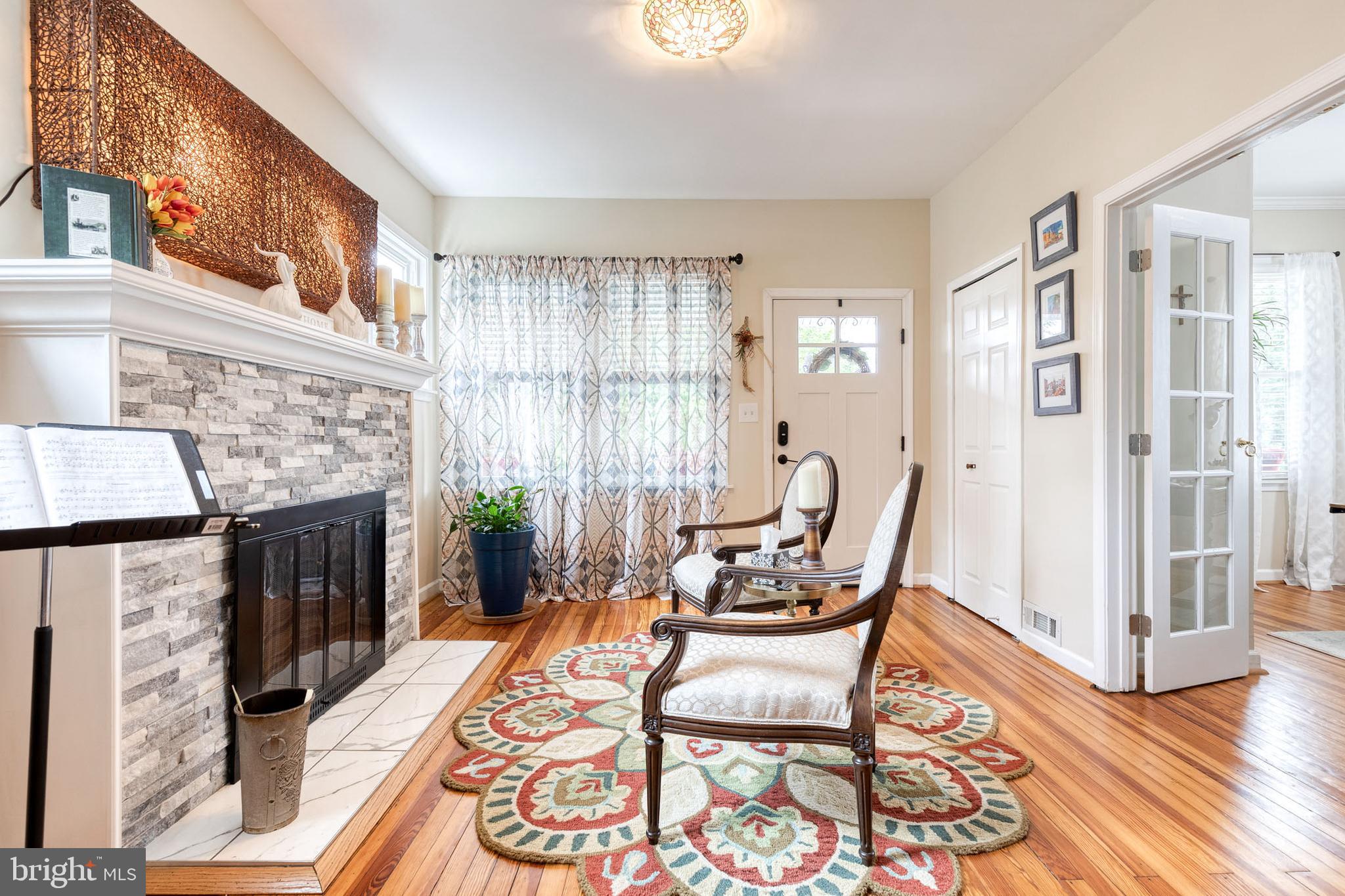 222 Warren Road Cockeysville, MD 21030 - Photo 5 of 49
