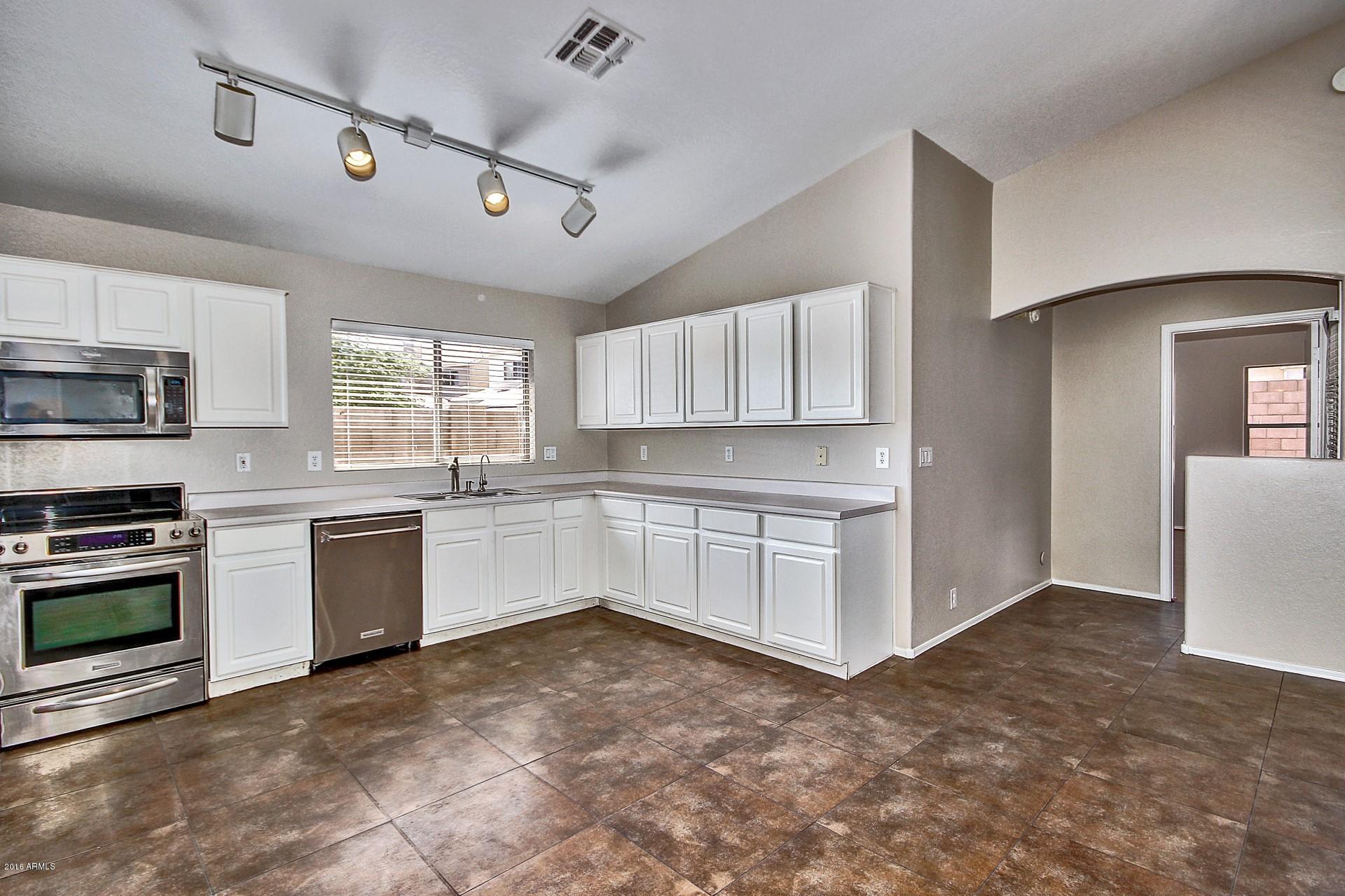 4012 East Jojoba Road Phoenix, AZ 85044 - Photo 8 of 41 0031-Jojoba (3)