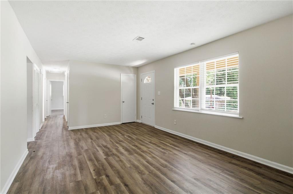2017 Lindsey Lane Decatur, GA 30035 - Photo 10 of 31 Gallery Image 10