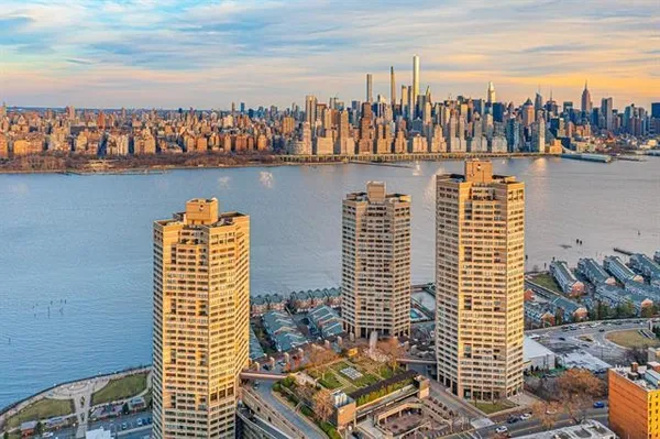 $339,000 | 7002 Boulevard East, Unit 26D, Guttenberg, NJ 07093