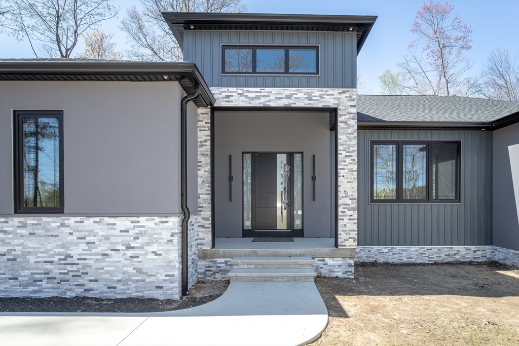 134 Russellville Road Westfield, MA 01085 - Photo 2 of 41 Gallery Image 2