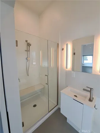 $2,750 | 163 North Garden Street, Ventura, CA 93001