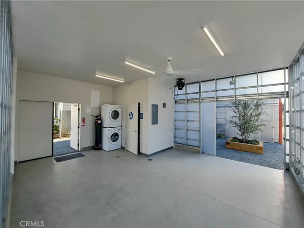 $2,750 | 163 North Garden Street, Ventura, CA 93001