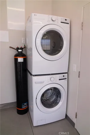 $2,750 | 163 North Garden Street, Ventura, CA 93001