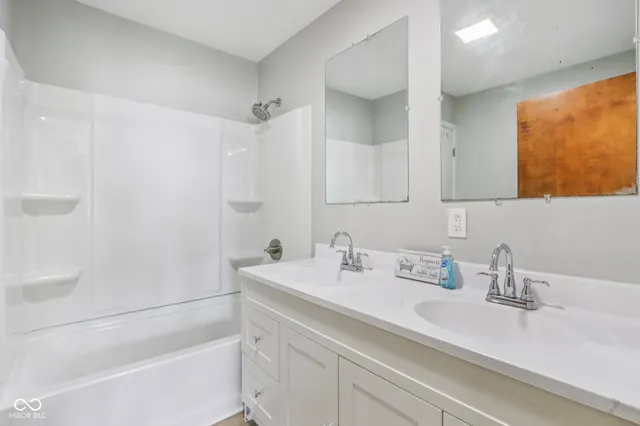 $274,495 | 1751 East Main Street, Greenfield, IN 46140