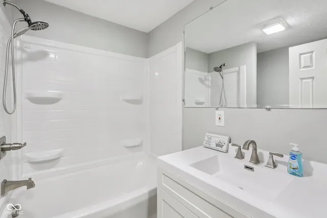 $274,495 | 1751 East Main Street, Greenfield, IN 46140