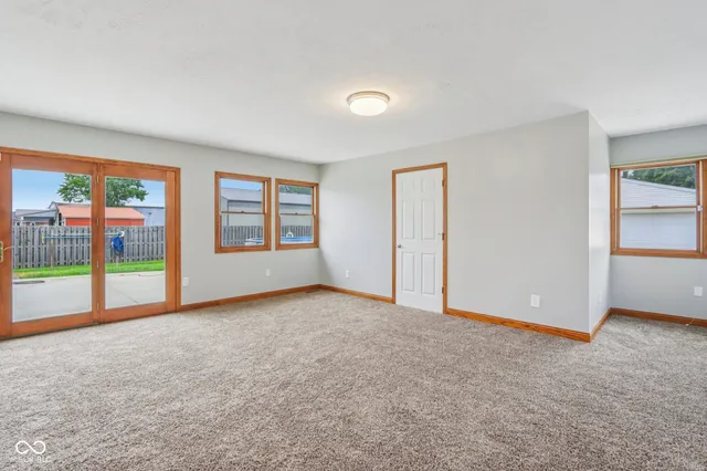 $274,495 | 1751 East Main Street, Greenfield, IN 46140